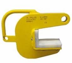 Heavy duty clamp with high pressure resistant plastic for horizontal pipe lifting